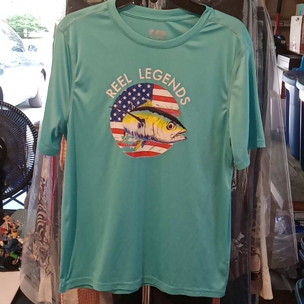 Reel Legends Fish Graphic T-Shirt - Picture 2 of 6